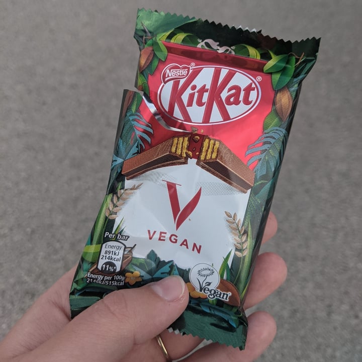 photo of Nestlé Kitkat Vegan shared by @fajajay on  25 Jun 2021 - review