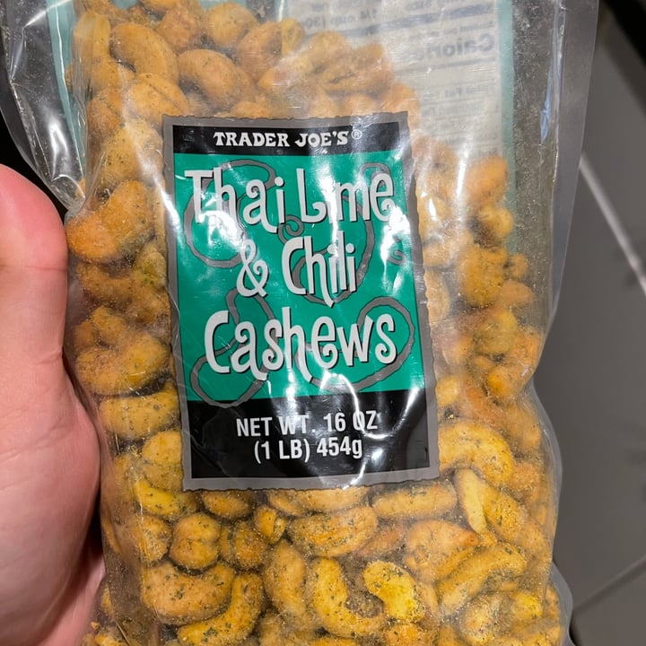 photo of Trader Joe's Thai lime & chili cashews shared by @sedahere on  11 Oct 2021 - review