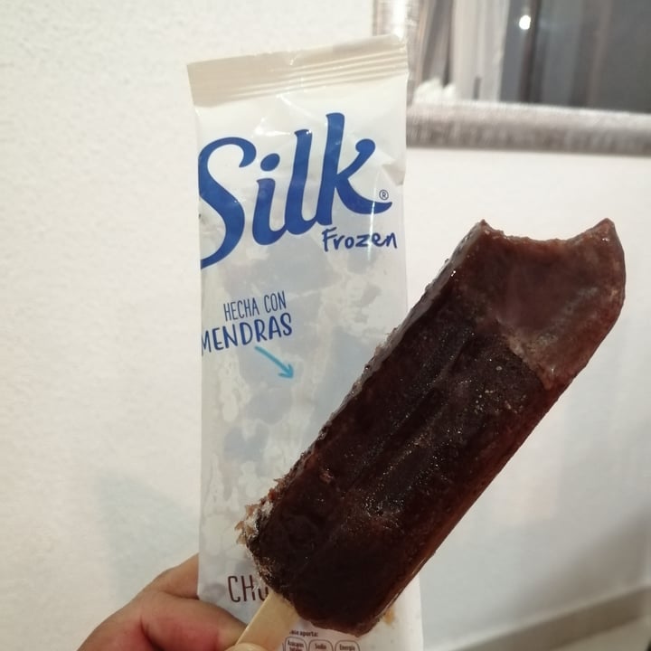 photo of Silk Frozen Paletas 4 Piezas shared by @alilobato on  12 Oct 2020 - review