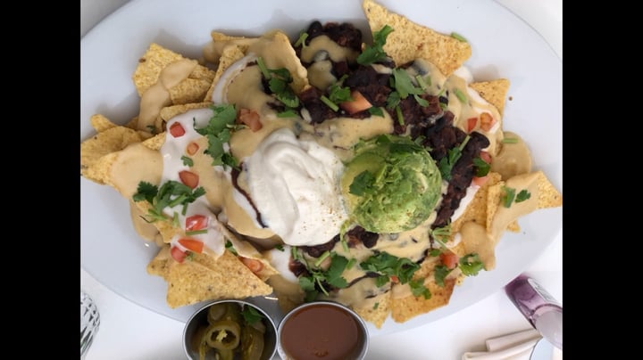 photo of Vegan Hills Nachos shared by @lifewithlaurel on  03 Feb 2019 - review