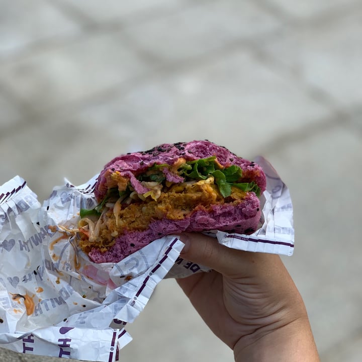 photo of Flower Burger Cherry bomb shared by @alexrose on  23 Aug 2022 - review