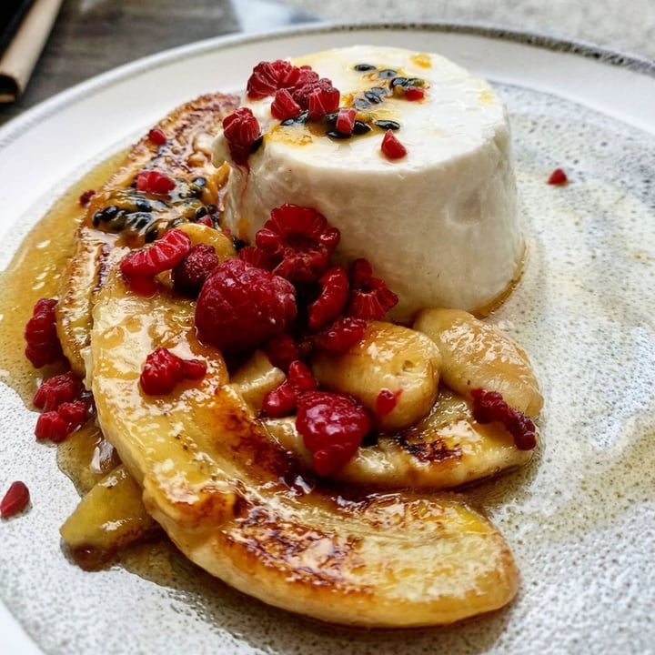 photo of Satori Organics Vegan Panna Cotta shared by @rbird on  25 Jun 2020 - review