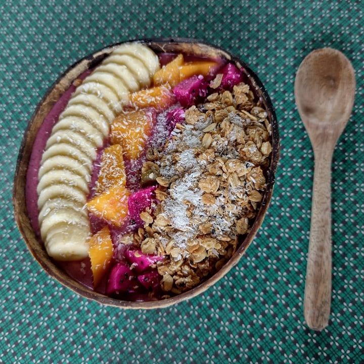 photo of Bom Bowls Acai Bowl shared by @felice on  15 Oct 2021 - review