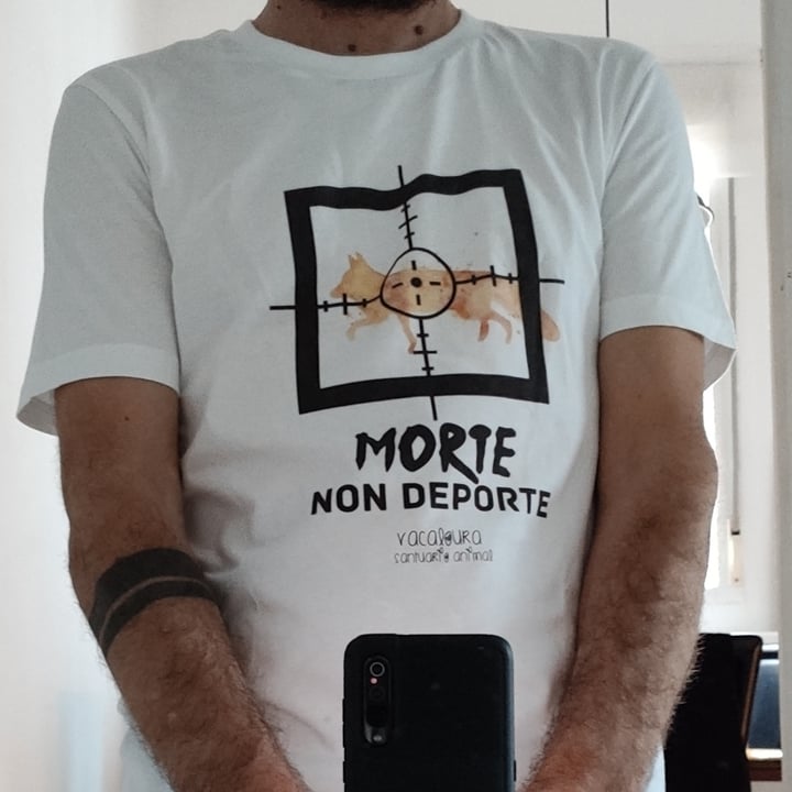 photo of A ovella negra Camiseta shared by @anakuroneko on  23 Jun 2020 - review