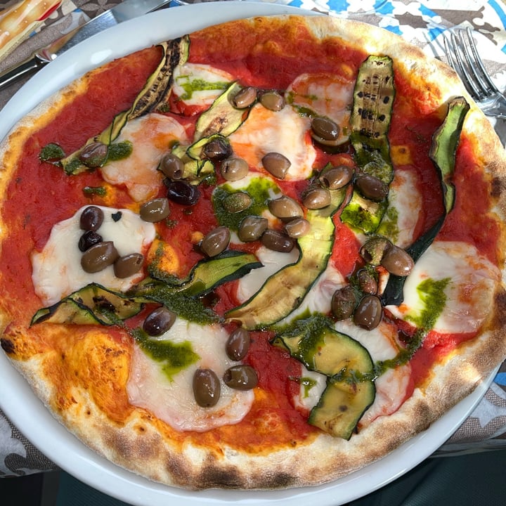 photo of Ristorante Pizzeria Desenzanino Pizza strachicco shared by @adele91m on  24 Oct 2022 - review