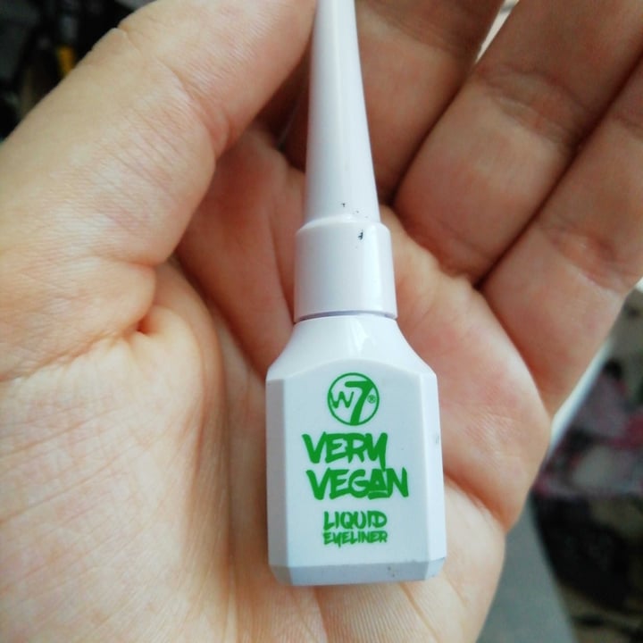 review photo of W7 Makeup & Cosmetics Eyeliner shared by @nereamiron2001 on 21 Jul 2020 - review