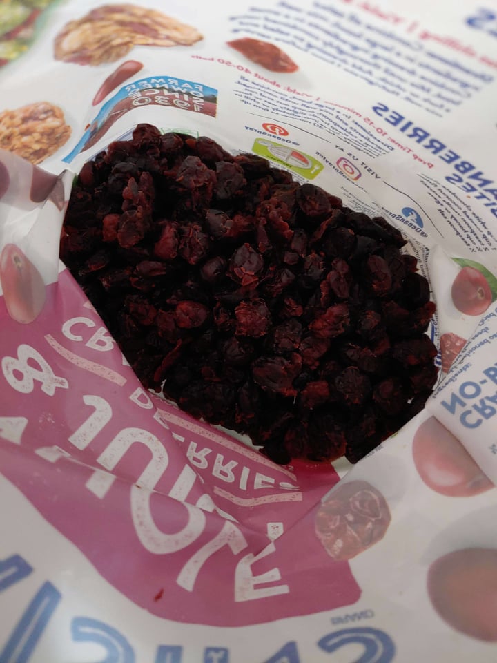photo of Ocean Spray Craisins Dried Cranberries shared by @nchen31 on  12 Nov 2021 - review