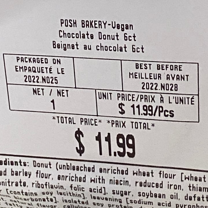 photo of Whole Foods Market Vegan Chocolate Donut shared by @6ixvegan on  26 Nov 2022 - review