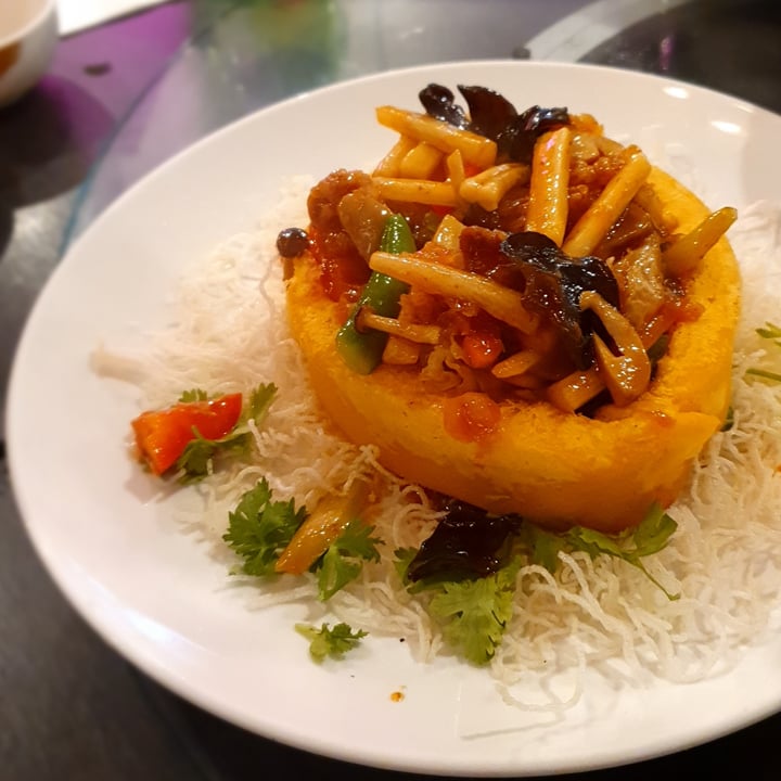 photo of New Fut Kai Vegetarian Restaurant Sweet potato ring shared by @parismelody on  02 May 2022 - review