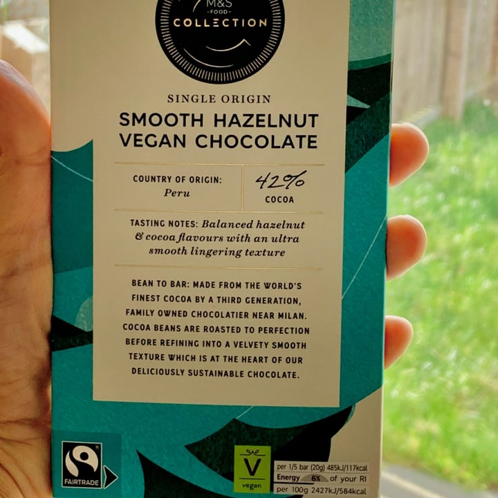 photo of Marks & Spencer Food (M&S) Smooth hazelnut vegan chocolate shared by @drteetee on  21 Mar 2022 - review