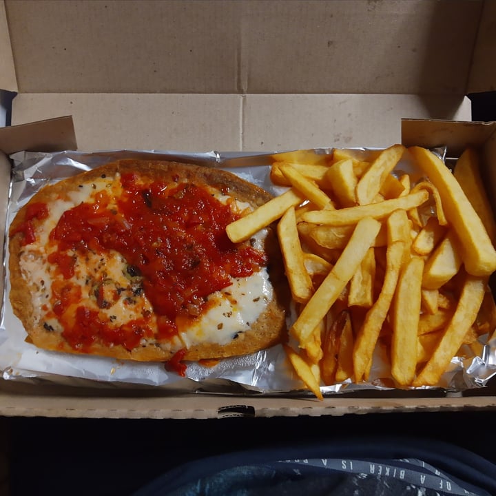 review photo of dBox Matambrito De Seitán A La Pizza shared by @chelldu on 24 Mar 2022 - review