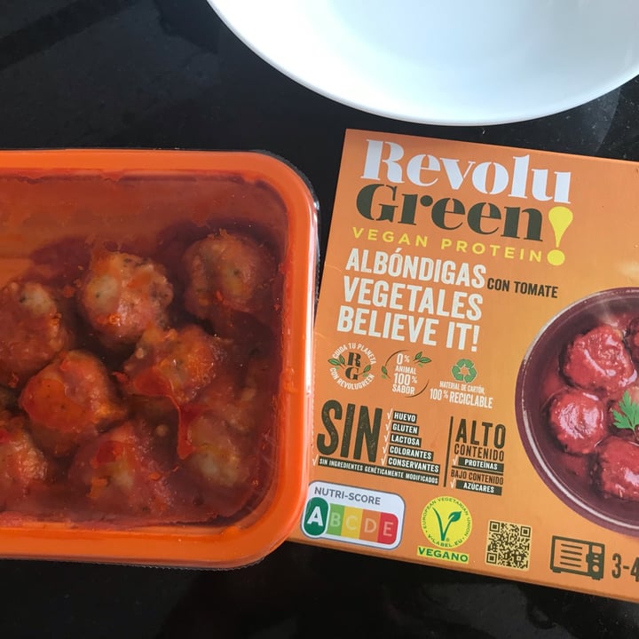 review photo of Revolu Green Albóndigas Con Tomate shared by @ursarap on 29 Jul 2022 - review