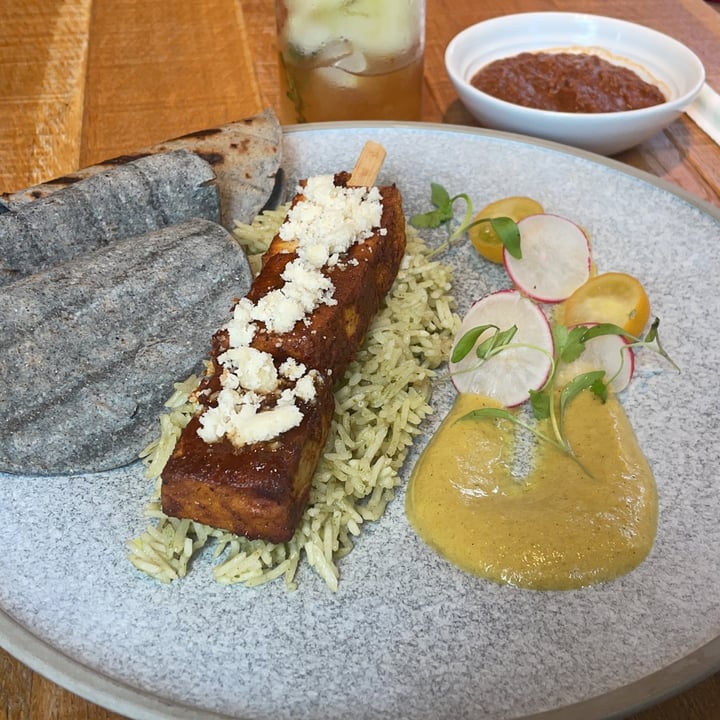 photo of mallow pibil tofu, arroz verde, salsa amarilla, blue corn tortillas, black bean mole, queso fresco shared by @bryanvegan on  02 Nov 2022 - review