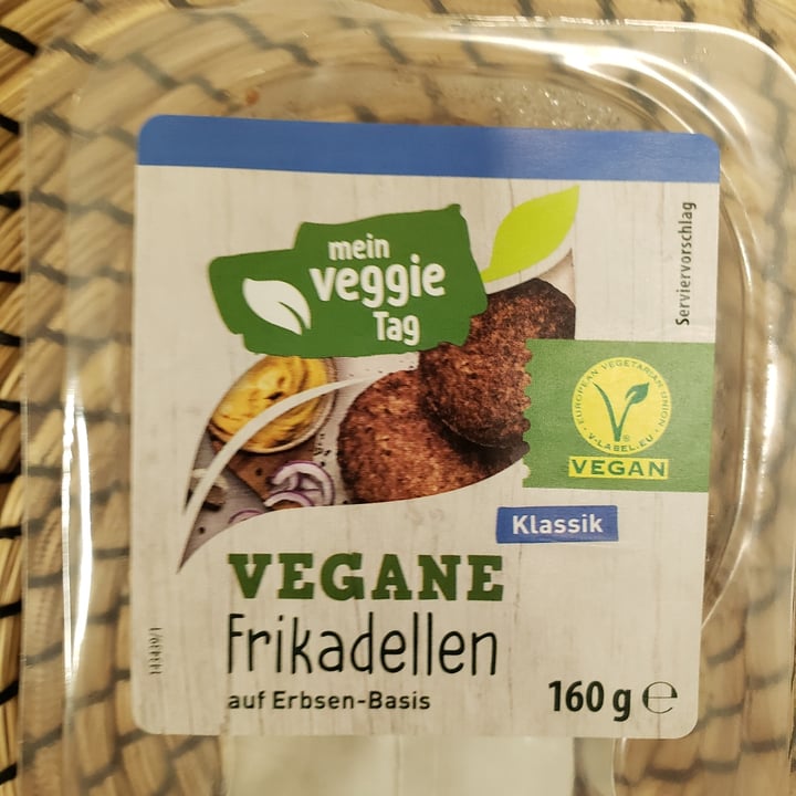 photo of Mein Veggie Tag Vegane Frikadellen Klassik shared by @camilaraota on  15 Sep 2022 - review