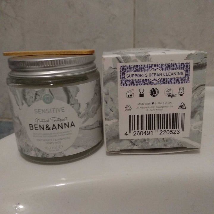photo of Ben & Anna Sensitive Natural Toothpaste shared by @lauragc on  18 Feb 2021 - review