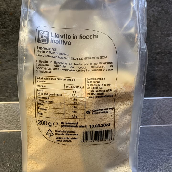 photo of Pensa naturale Lievito Alimentare In Fiocchi shared by @angie21 on  27 Dec 2021 - review