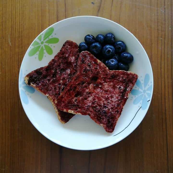 photo of St. Dalfour St. Dalfour Wild Blueberry jam shared by @loveplanetearthclub on  28 Oct 2021 - review