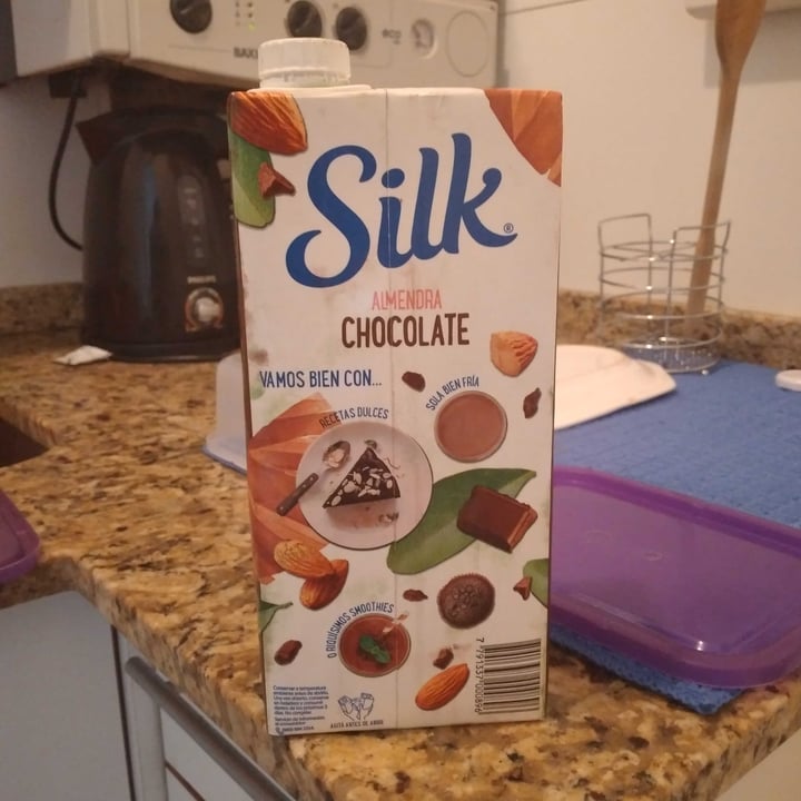 review photo of Silk Bebida de Almendra sabor Chocolate shared by @brifernandezmujica on 15 Jan 2021 - review