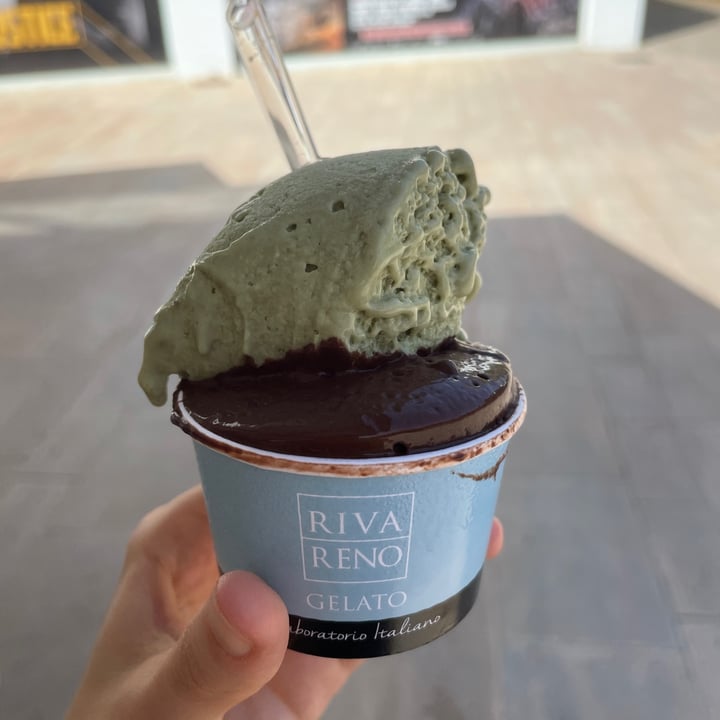 photo of RIVARENO Helado de Pistacho shared by @sara18 on  11 Sep 2022 - review