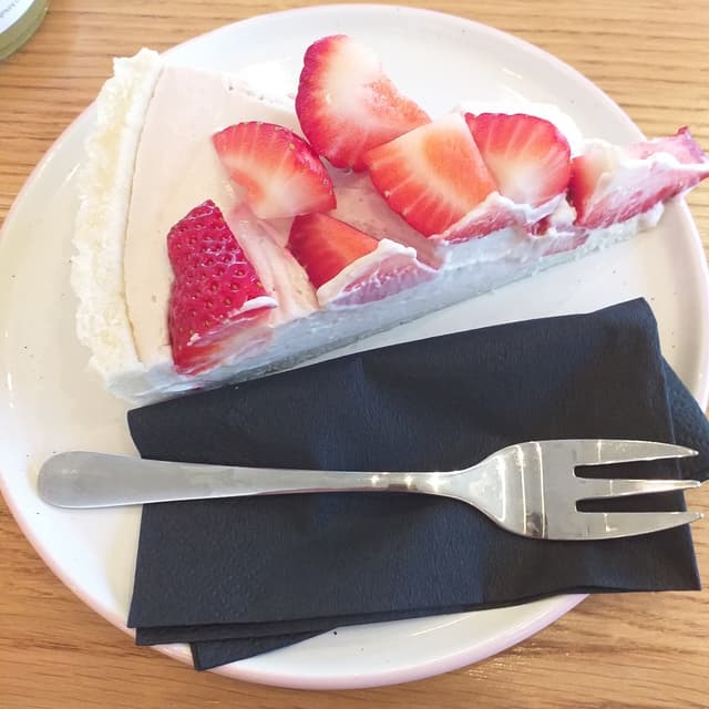 Photo of the dish “Coconut Strawberry Cake”
