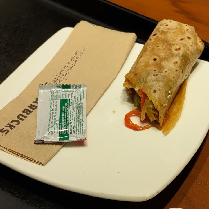 photo of Starbucks Vegan Hummus Kebab Wrap shared by @stevenneoh on  29 Jul 2022 - review