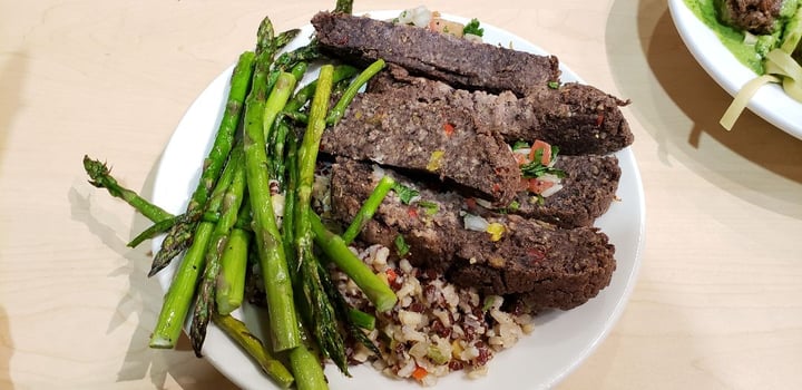 photo of McConnell Bistro - Pitzer College Dining Hall Black Bean Meatloaf shared by @jakeybakey on  04 Mar 2019 - review