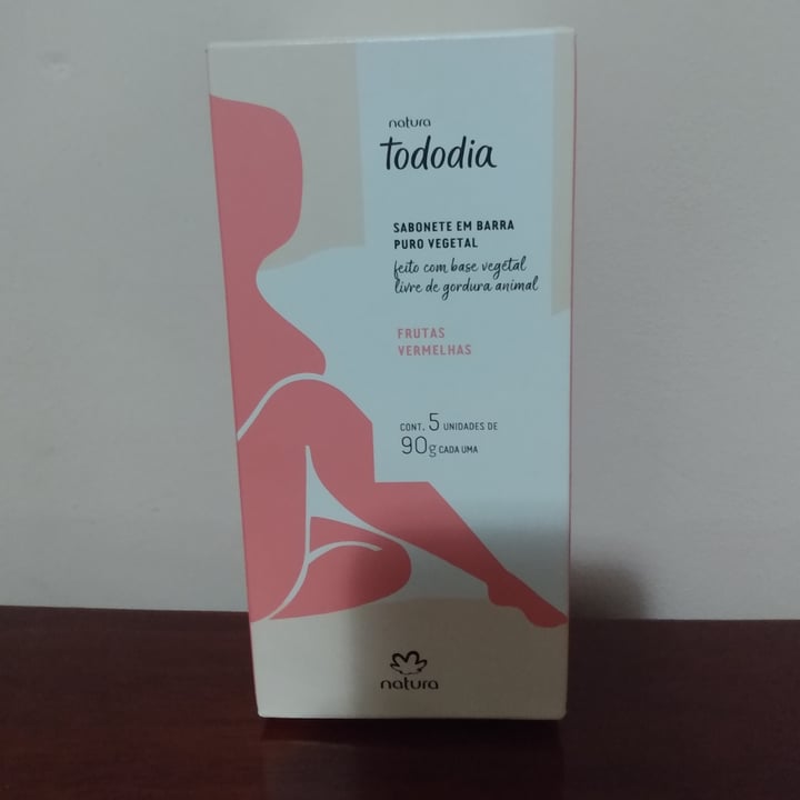review photo of Natura Sabonete Em Barra Frutas Vermelhas shared by @lauroml on 08 May 2022 - review