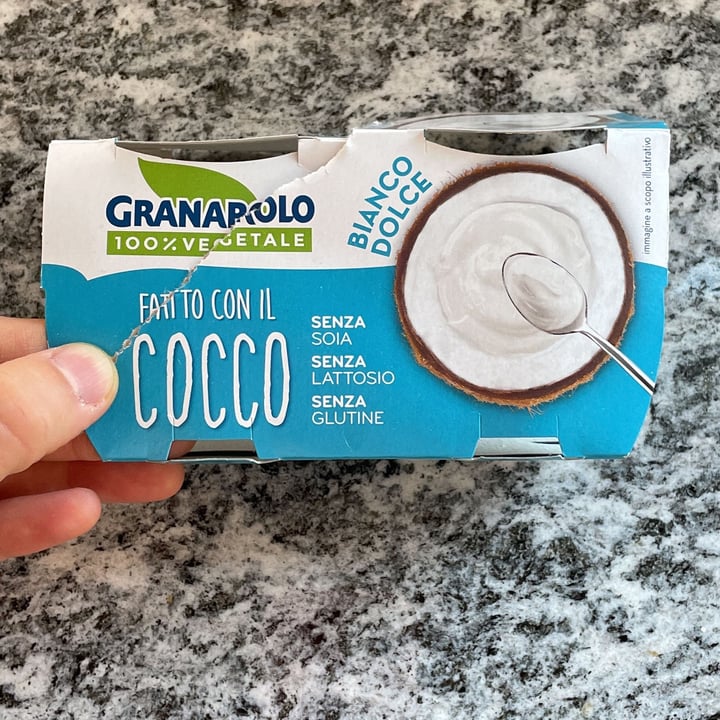 photo of Granarolo yogurt fatto con il cocco shared by @valevalys on  09 Sep 2022 - review