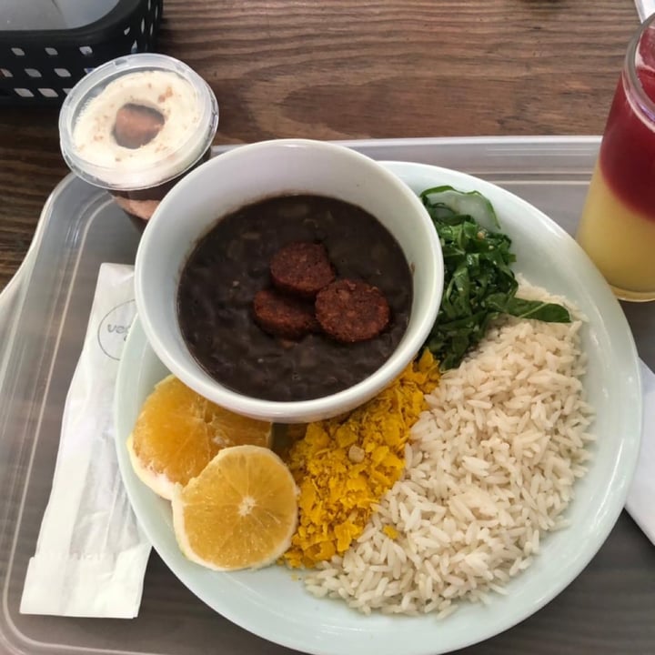 photo of Veg Veg Feijoada vegana shared by @brunatrento on  23 Jul 2021 - review