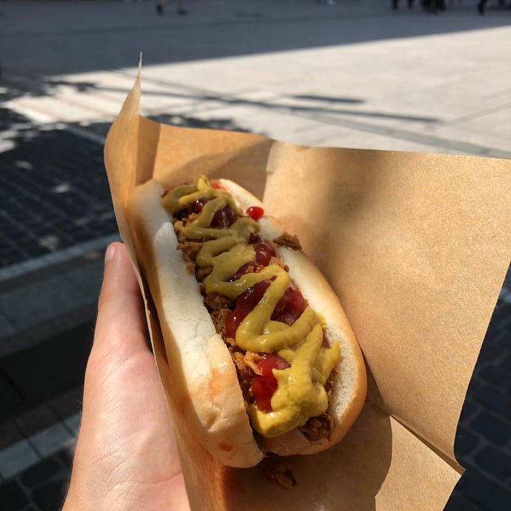 photo of Moby Vegan Hot Dog shared by @adamr on  14 Jun 2022 - review