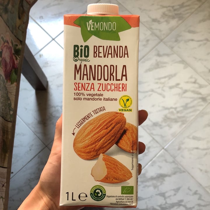 photo of Vemondo Bio Bevanda Mandorla shared by @giuli9 on  01 Apr 2022 - review