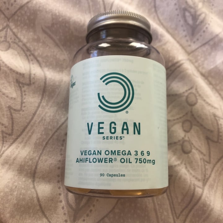 photo of Bulk powders Vegan omega 3 6 9 Ahiflower Oil shared by @lizzieatk on  09 Sep 2020 - review