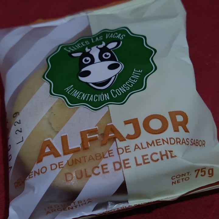 photo of Felices Las Vacas Alfajor Maicena shared by @lobo61 on  06 Nov 2020 - review