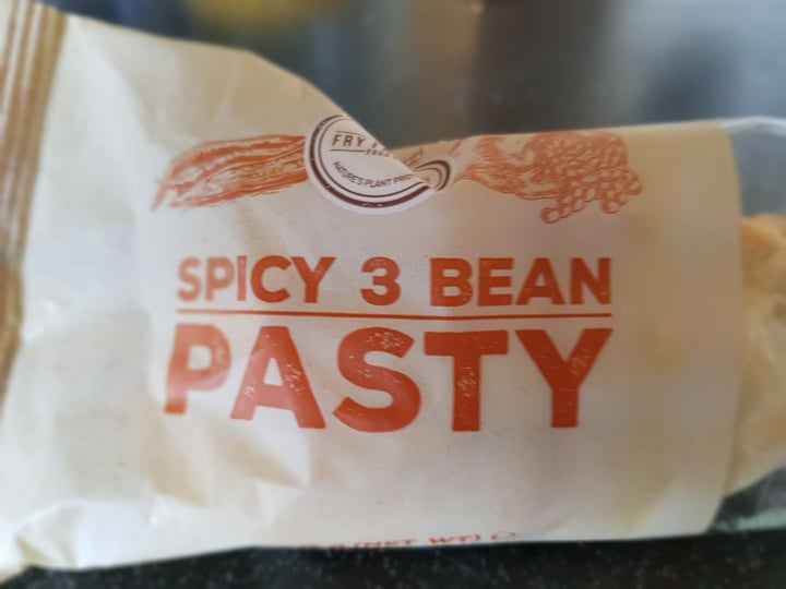 photo of Fry's Family Food Spicy 3 Bean Pasty shared by @accidental on  24 Mar 2020 - review