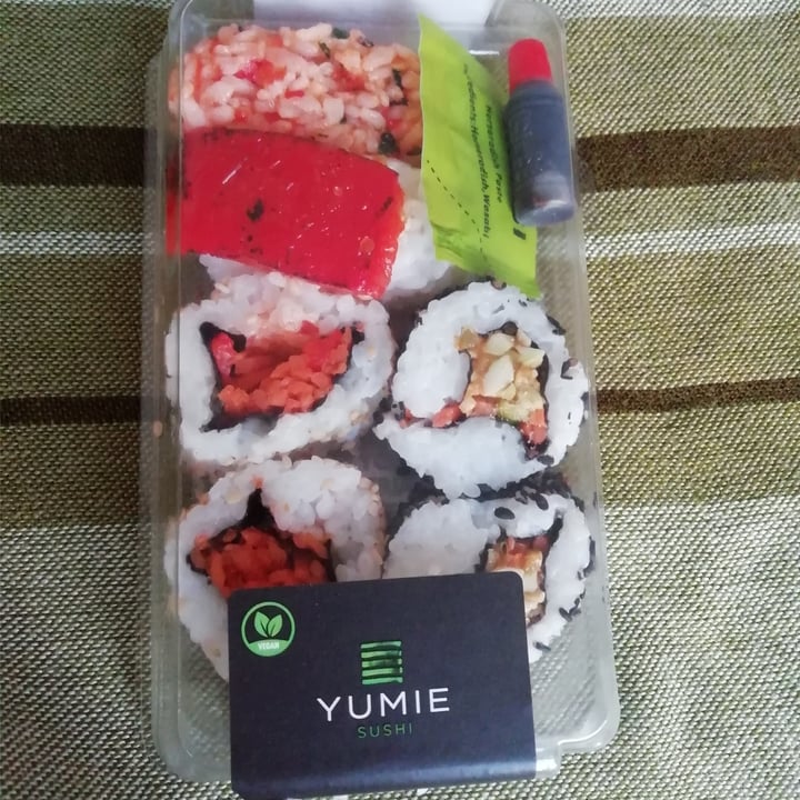 review photo of Yumie Vegan Deluxe Sushi shared by @pig1et on 20 Mar 2022 - review