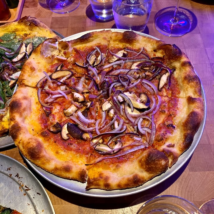 review photo of Blue Label Pizza & Wine Veganized Marinara Pizza shared by @vikas on 12 Oct 2019 - review