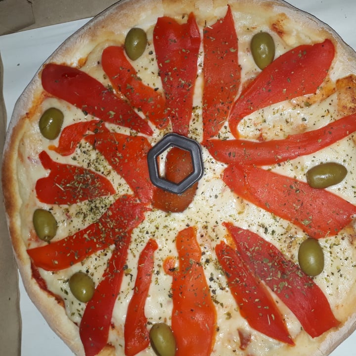 photo of Blondie Pizza vegana de morrones shared by @floravegana on  03 Sep 2020 - review