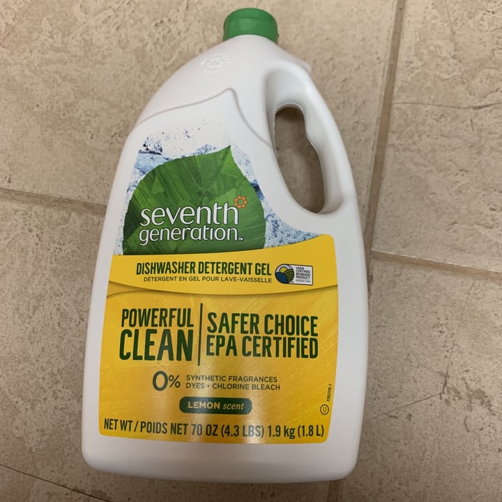 review photo of Seventh Generation Dishwasher liquid soap shared by @lisamc427 on 29 Dec 2020 - review
