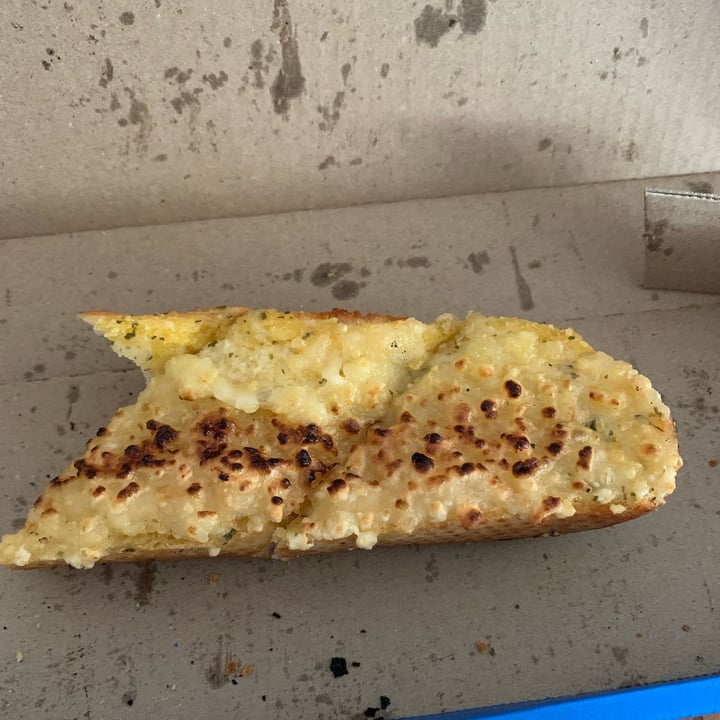 review photo of Domino's Pizza Lower Plenty Vegan Cheesy Garlic Bread shared by @graiece on 02 Dec 2021 - review