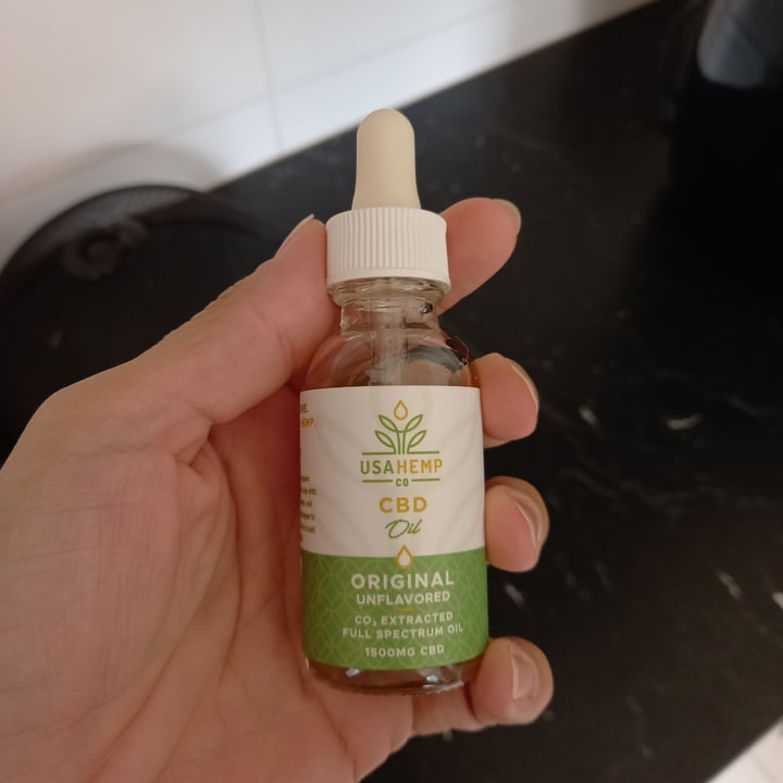 photo of Usa hemp Óleo cbd shared by @danimarques on  03 Apr 2022 - review