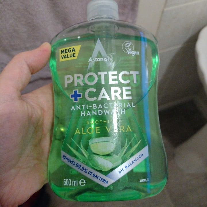 review photo of Astonish Aloe Vera Anti-bacterial Handwash shared by @clauzaine on 07 May 2022 - review