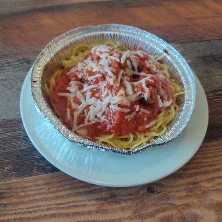 photo of Vegan Pizza spaghetti with meat balls shared by @morganvegan13 on  11 Nov 2022 - review