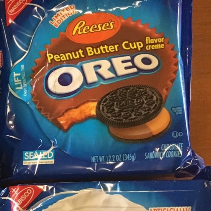 photo of  Mondelēz International Oreo Peanut Butter Flavour shared by @diegolisma on  02 May 2022 - review