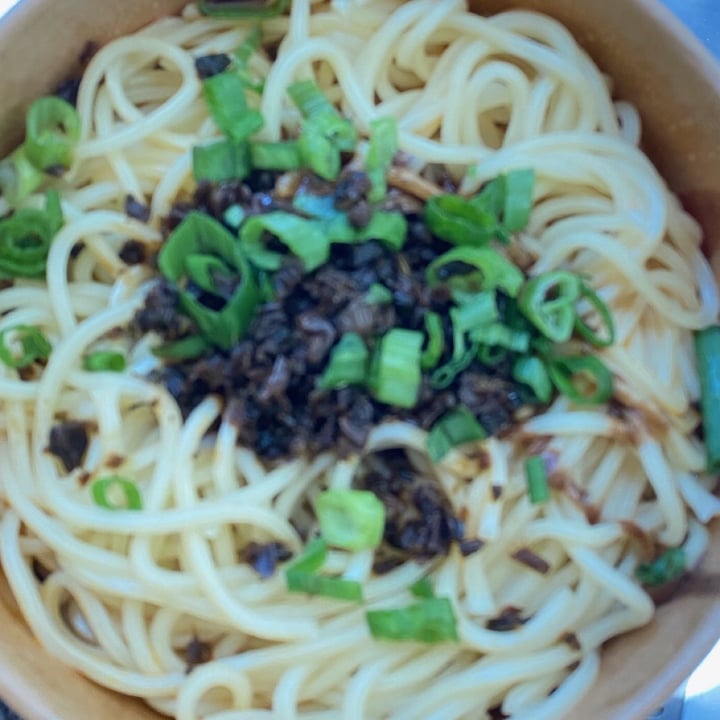 photo of Spicy Moon Vegetarian Szechuan Dan Dan Noodle shared by @janetisvegan on  02 Oct 2021 - review