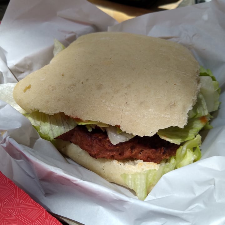 photo of Mostaza Mega Vegan Not Burger shared by @shaielredigonda on  24 Nov 2021 - review