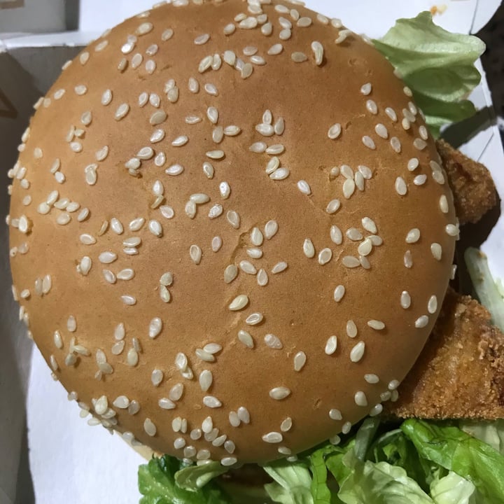 photo of McDonald's Veggie burger shared by @vinrojo on  22 Dec 2020 - review