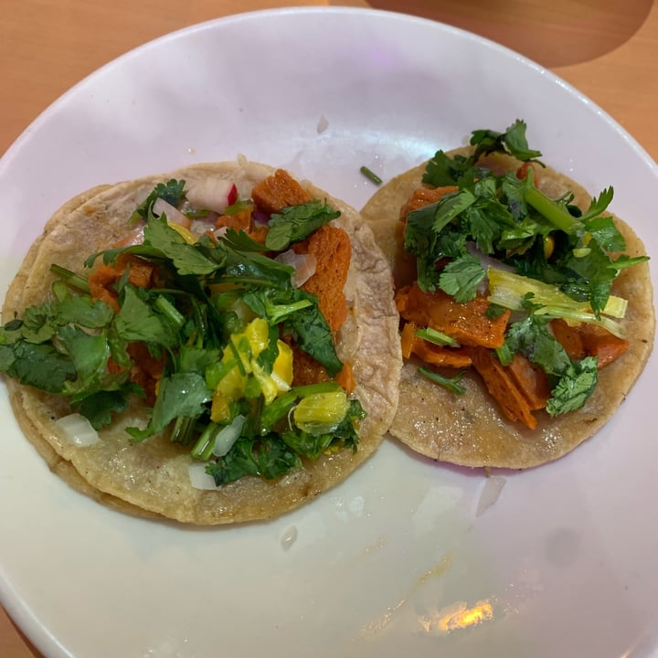 photo of Vegetariano Taquitos al pastor shared by @shakitz on  20 Dec 2021 - review