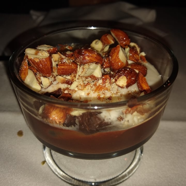 photo of Amador Postre cremoso de chocolate shared by @muel on  24 Aug 2022 - review