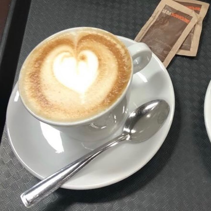 photo of La Bouvette dell'Ingegnere Cappuccino di soia shared by @paolamargherita on  26 Sep 2021 - review