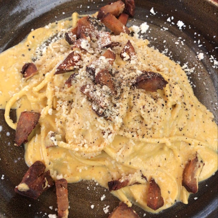 photo of Rifugio Romano Carbonara vegana shared by @mariaelenafiore on  30 Mar 2022 - review